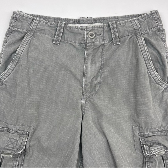 American Eagle Outfitters Longer Length Cargo Shorts Men’s Size 30 Y2K - Picture 3 of 9